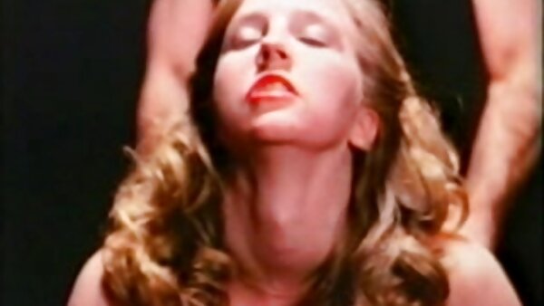 حبيبتي فيوليت ستار مارس سكس جديد مدبلج الجنس بقوة من قبل أخيها الغاضب