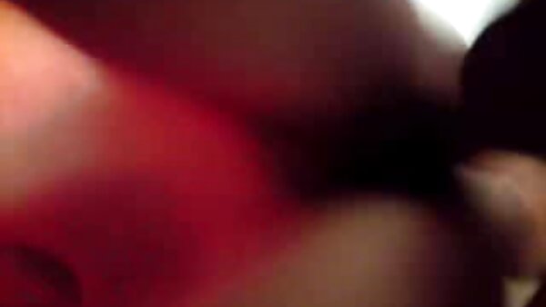 امرأة سمراء فيديو سكس مدبلج sexited فاتنة تجريد بشكل مغر أمام الكاميرا