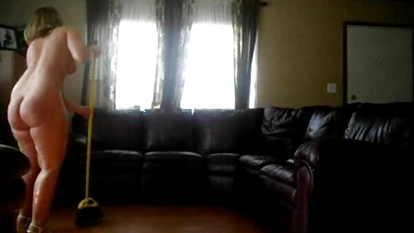 امرأة سمراء سكس امريكي مدبلج عربي الساخنة تانر مايز الملاعين على مدرب الجلود