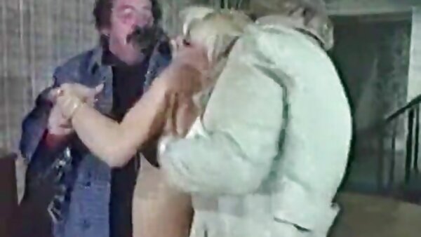 صدر كامل فاتنة سكس نار مدبلج سارة بليك يعطي رئيس دسار في BDSM الجنس الفيديو