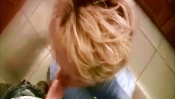 يؤدي Blue Eyed Sexy Sweetie Whitney Grace أداء BJ سكس جديد مدبلج صلب