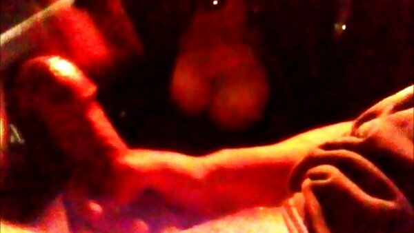 الكلبة الموشومة في شباك صيد العسل الذهبي افلام سكس مدبلجة للعربية يحصل على بوسها ممتد وصدم
