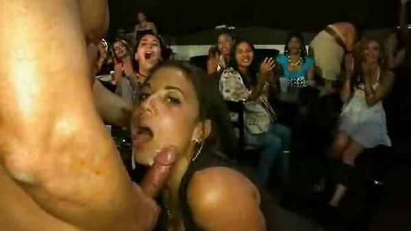 الأطفال ممتلئون الجسم ذو الشعر الداكن والأحمر مستعدون سكس اجنبي مدبلج عربي لتلميع الثقوب
